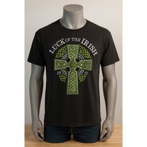 Men’s Large St Patrick’s Day T-Shirt Luck of the Irish Black Green Graphic Tee